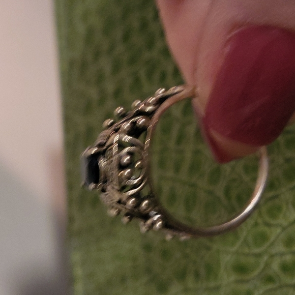 Sterling silver Turkish sapphire ring - Picture 2 of 4